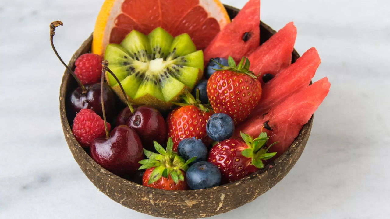Cuál es la cantidad ideal de frutas para el organismo y quiénes deben evitar su consumo