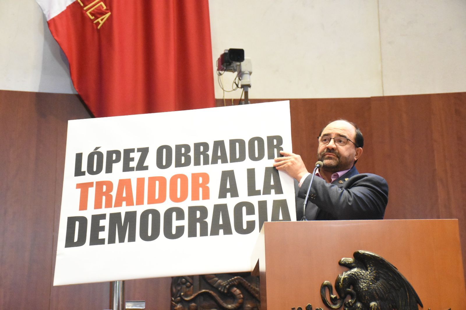 López Obrador traidor a la democracia: Álvarez Icaza